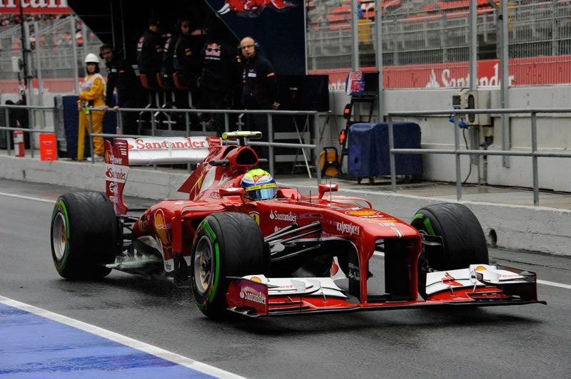 GP España: Alonso marca el mejor tiempo en los libres 1