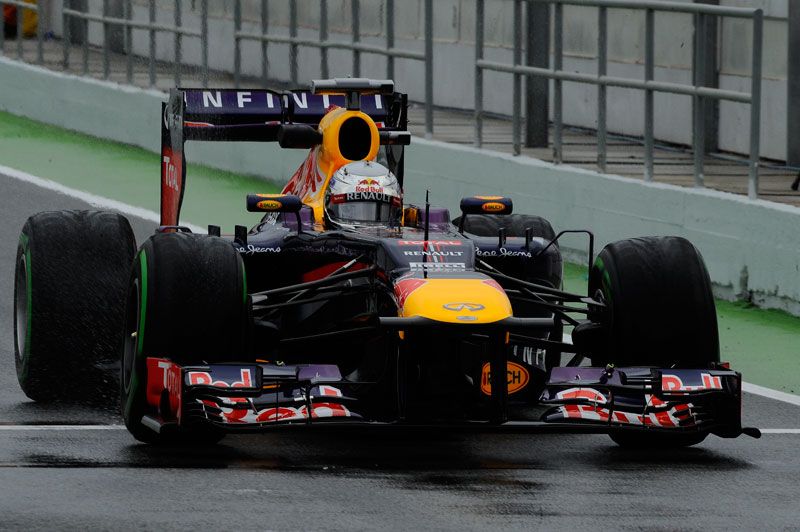 GP España: Alonso marca el mejor tiempo en los libres 1