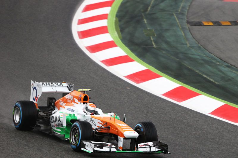 GP España: Alonso marca el mejor tiempo en los libres 1