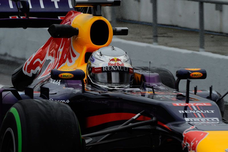 GP España: Alonso marca el mejor tiempo en los libres 1