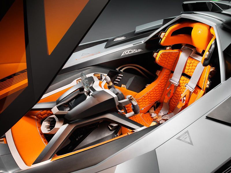 Lamborghini Egoista, regalo de 50 aniversario