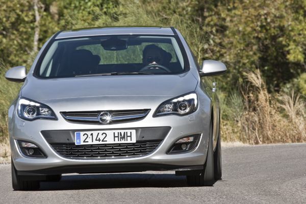 Prueba: Opel Astra Sedan 1.7 CDTI