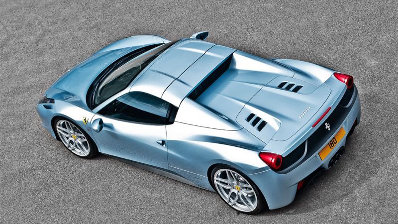 Ferrari 458 Spider por Kahn Tunes