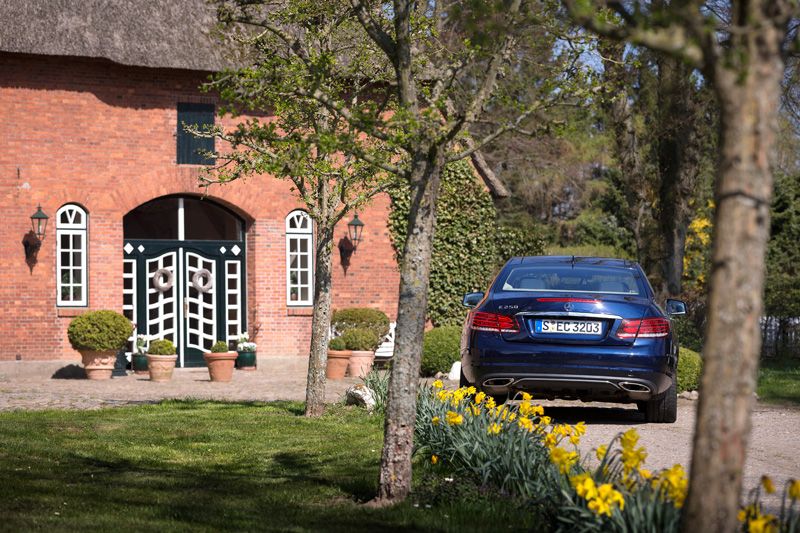 Mercedes E Coupé y Cabrio 2013, oda al lujo