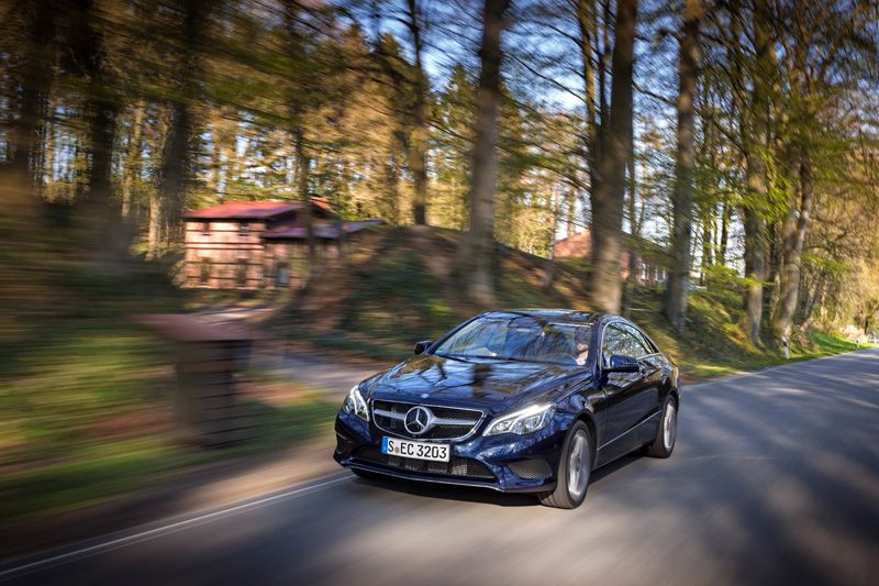 Mercedes E Coupé y Cabrio 2013, oda al lujo