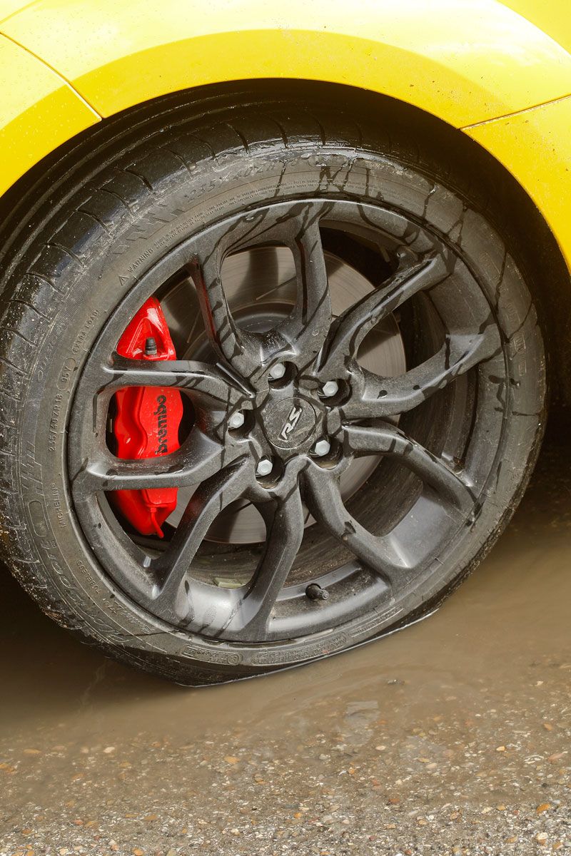 Comparativa: Ford Focus ST vs Opel Astra OPC y Renault Mégane RS CUP