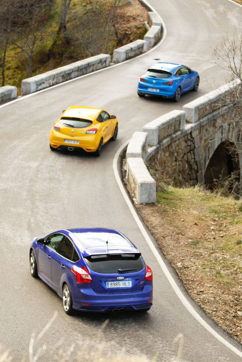 Comparativa: Ford Focus ST vs Opel Astra OPC y Renault Mégane RS CUP