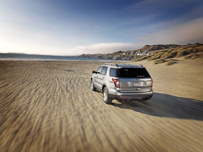 5. Ford Explorer V6 2WD