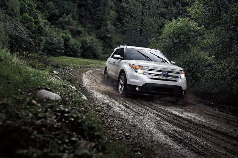 1. Ford Explorer V6 4WD