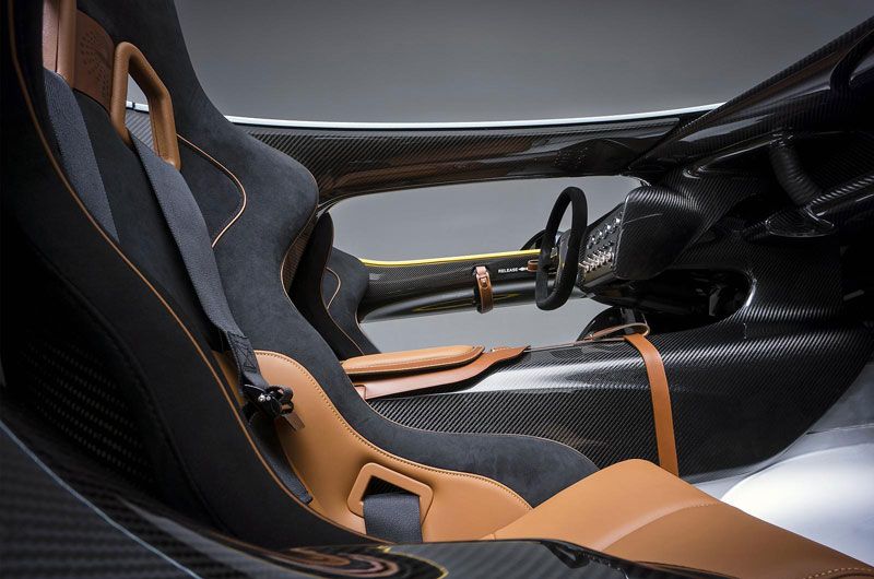 Aston Martin CC100 Speedster Concept