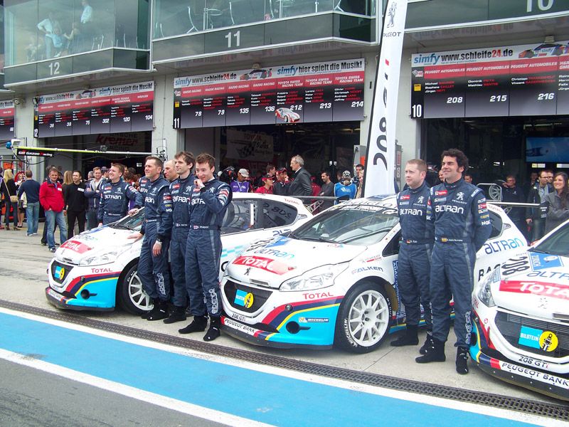 Triplete de Peugeot en las 24 Horas de Nürburgring