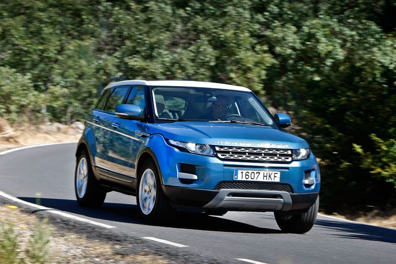 Comparativa: Range Rover Evoque eD4 Pure 2WD vs Audi Q3 2.0 TDI 4x2