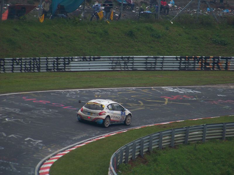 Triplete de Peugeot en las 24 Horas de Nürburgring