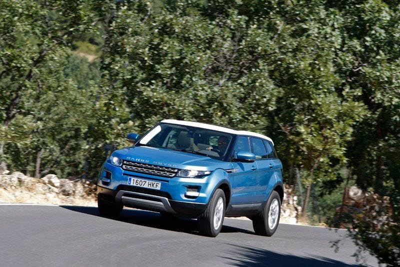 Comparativa: Range Rover Evoque eD4 Pure 2WD vs Audi Q3 2.0 TDI 4x2