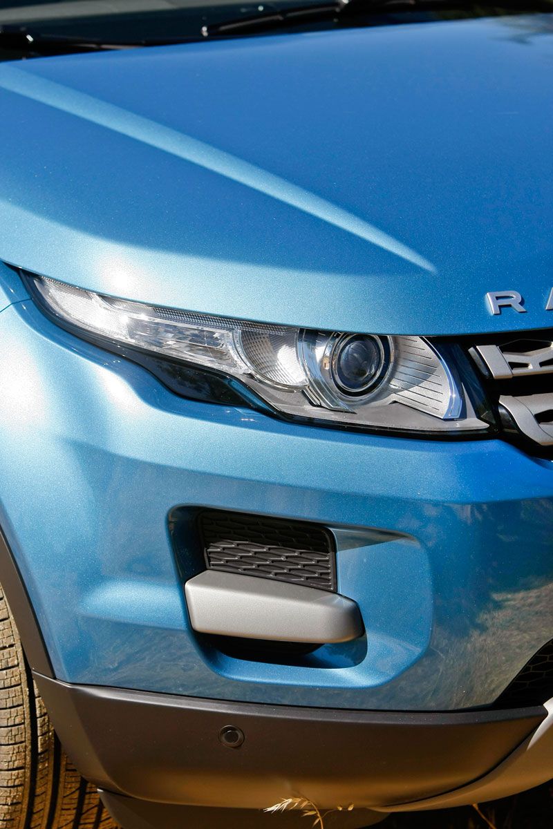 Comparativa: Range Rover Evoque eD4 Pure 2WD vs Audi Q3 2.0 TDI 4x2