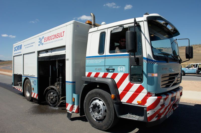 Así son los vehículos que conservan nuestras carreteras