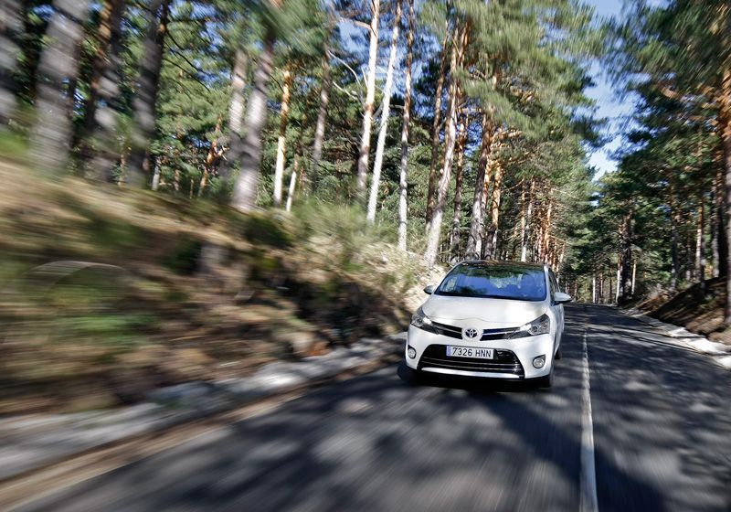 Duelo monovolumen: VW Touran vs Toyota Verso