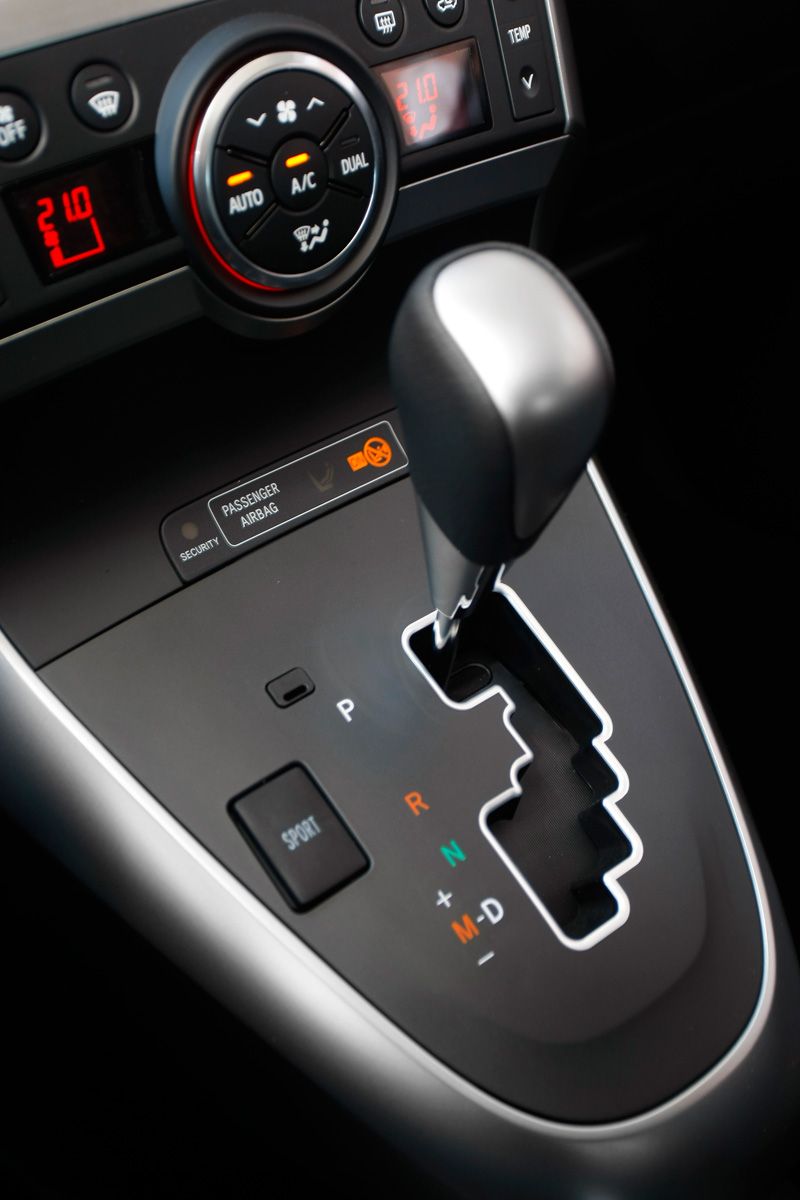 Duelo monovolumen: VW Touran vs Toyota Verso