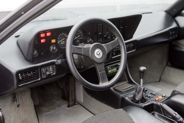 Prueba clásica: BMW M1, el number one