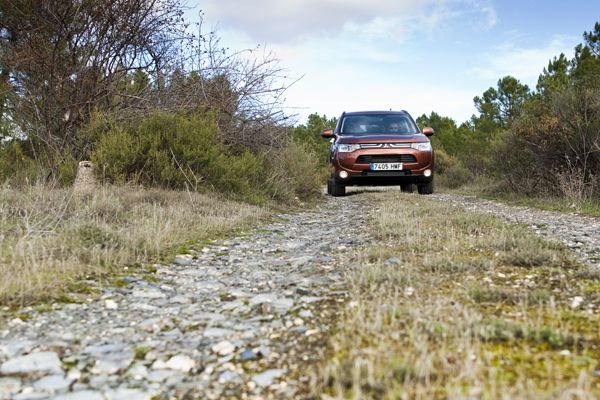 Prueba: Mitsubishi Outlander 220 DI, entre práctico y divertido