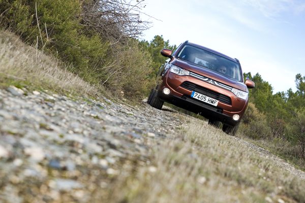 Prueba: Mitsubishi Outlander 220 DI, entre práctico y divertido