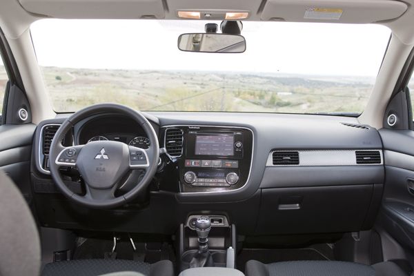 Prueba: Mitsubishi Outlander 220 DI, entre práctico y divertido