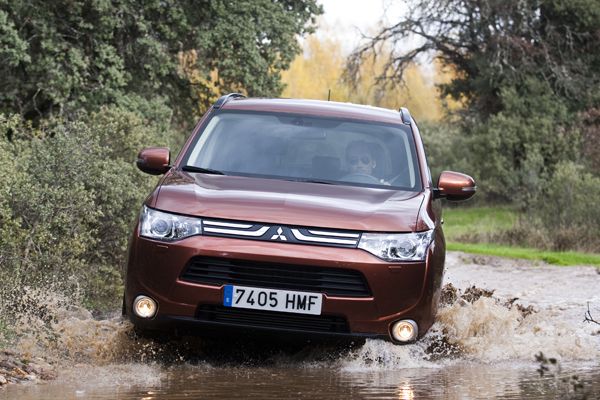 Prueba: Mitsubishi Outlander 220 DI, entre práctico y divertido
