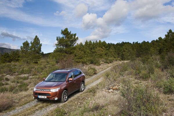 Prueba: Mitsubishi Outlander 220 DI, entre práctico y divertido