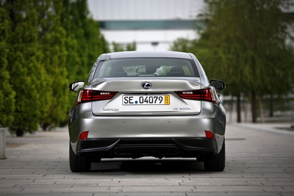 Lexus IS 300h