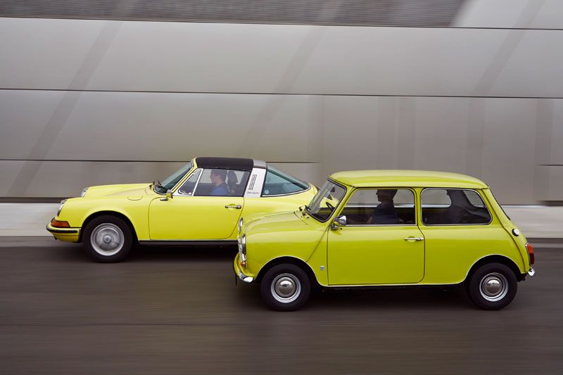 El Mini Classic felicita al Porsche 911