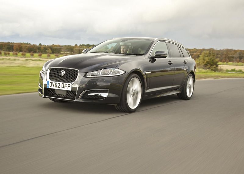 Jaguar XF 2014, lujo y eficiencia