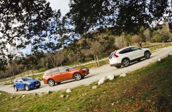 Comparativa: Honda CR-V vs Mazda CX-5 y Mitsubishi Outlander
