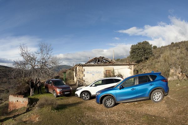 Comparativa: Honda CR-V vs Mazda CX-5 y Mitsubishi Outlander