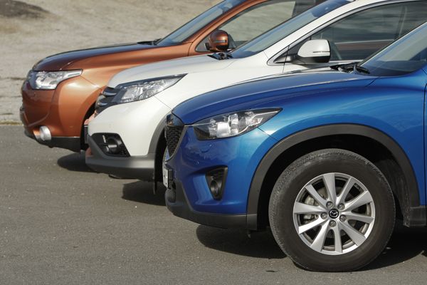 Comparativa: Honda CR-V vs Mazda CX-5 y Mitsubishi Outlander