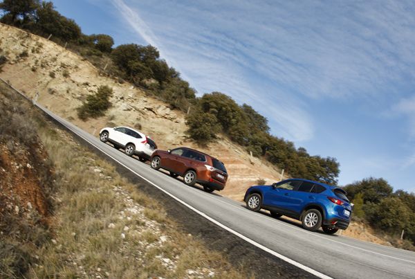 Comparativa: Honda CR-V vs Mazda CX-5 y Mitsubishi Outlander