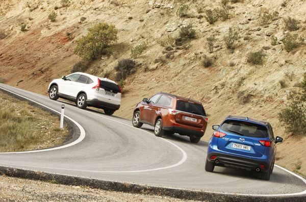 Comparativa: Honda CR-V vs Mazda CX-5 y Mitsubishi Outlander