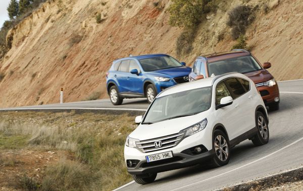 Comparativa: Honda CR-V vs Mazda CX-5 y Mitsubishi Outlander