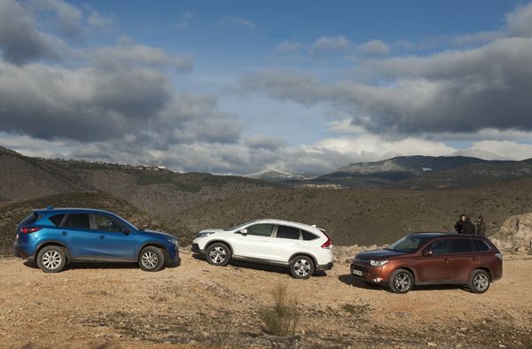 Comparativa: Honda CR-V vs Mazda CX-5 y Mitsubishi Outlander