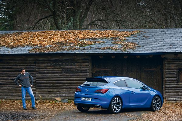 Prueba: Opel Astra GTC, adrenalítico