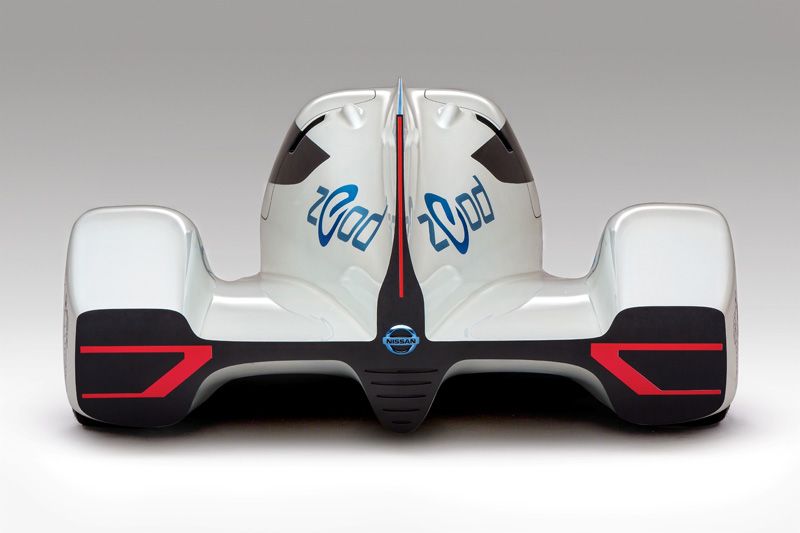 Nissan ZEOD RC, rayos y truenos eléctricos