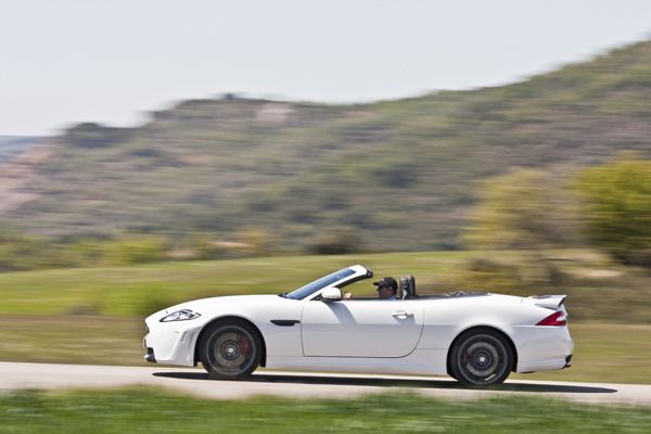 Prueba: Jaguar XKRS Convertible 5.0 V8 550 Aut, ¿el cabrio perfecto?