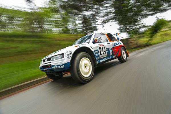 Un pastor de carreras... en AUTOMÓVIL
