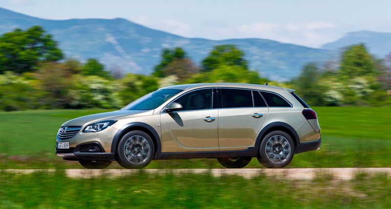 Opel Insignia Country Tourer, familiar campero