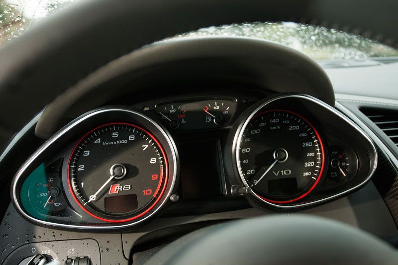 Prueba: Audi R8 V10, Ferrari con aros