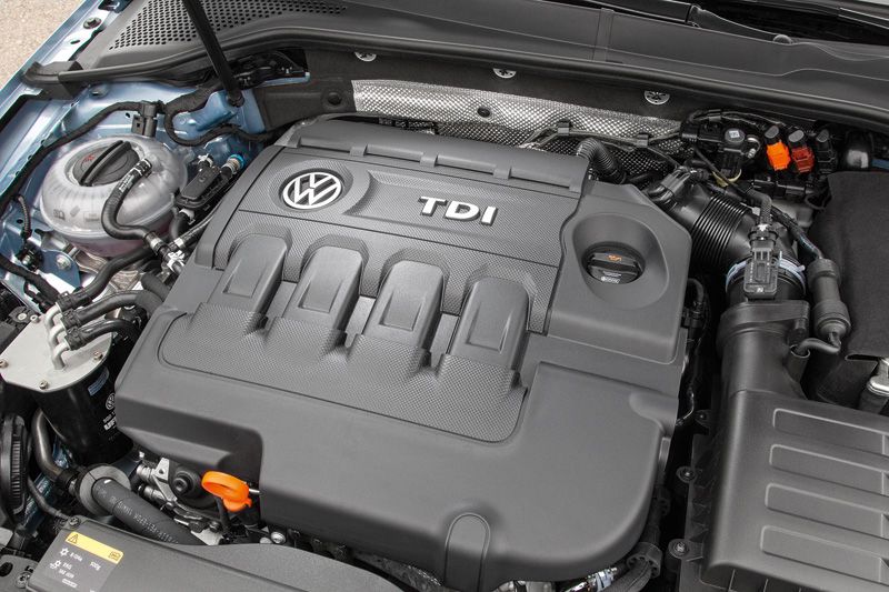 Contacto VW Golf TDI BlueMotion, súper ahorro