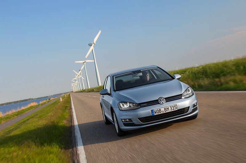 Contacto VW Golf TDI BlueMotion, súper ahorro