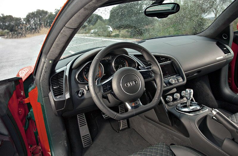 Prueba: Audi R8 V10, Ferrari con aros