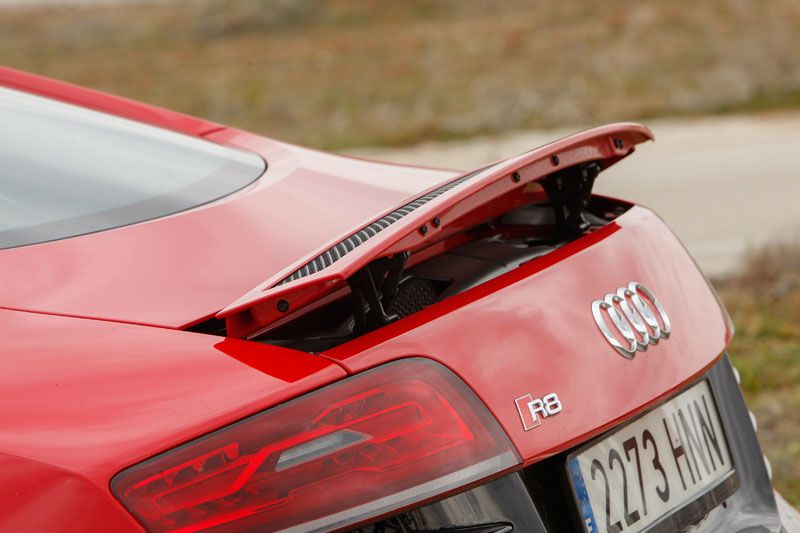 Prueba: Audi R8 V10, Ferrari con aros