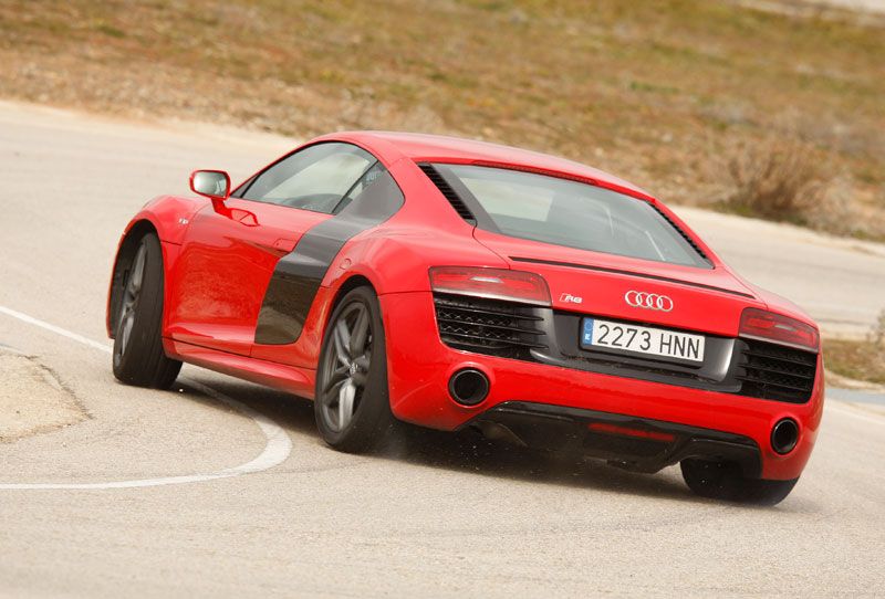 Prueba: Audi R8 V10, Ferrari con aros