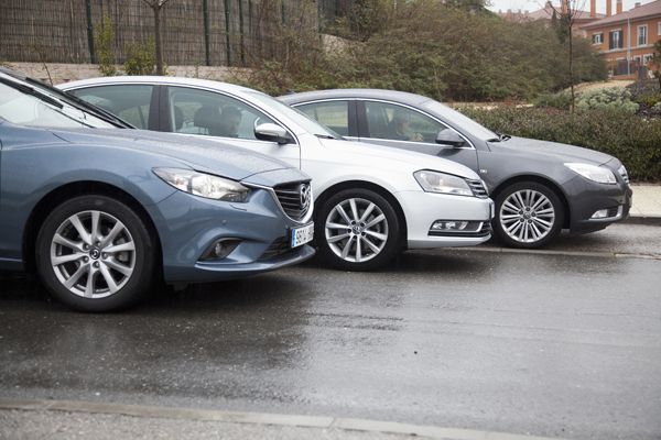 Comparativa: Mazda 6 2.2 Skyactive-D vs Opel Insignia 2.0 CDTi Ecoflex y Volkswagen Passat 2.0 TDI BMT